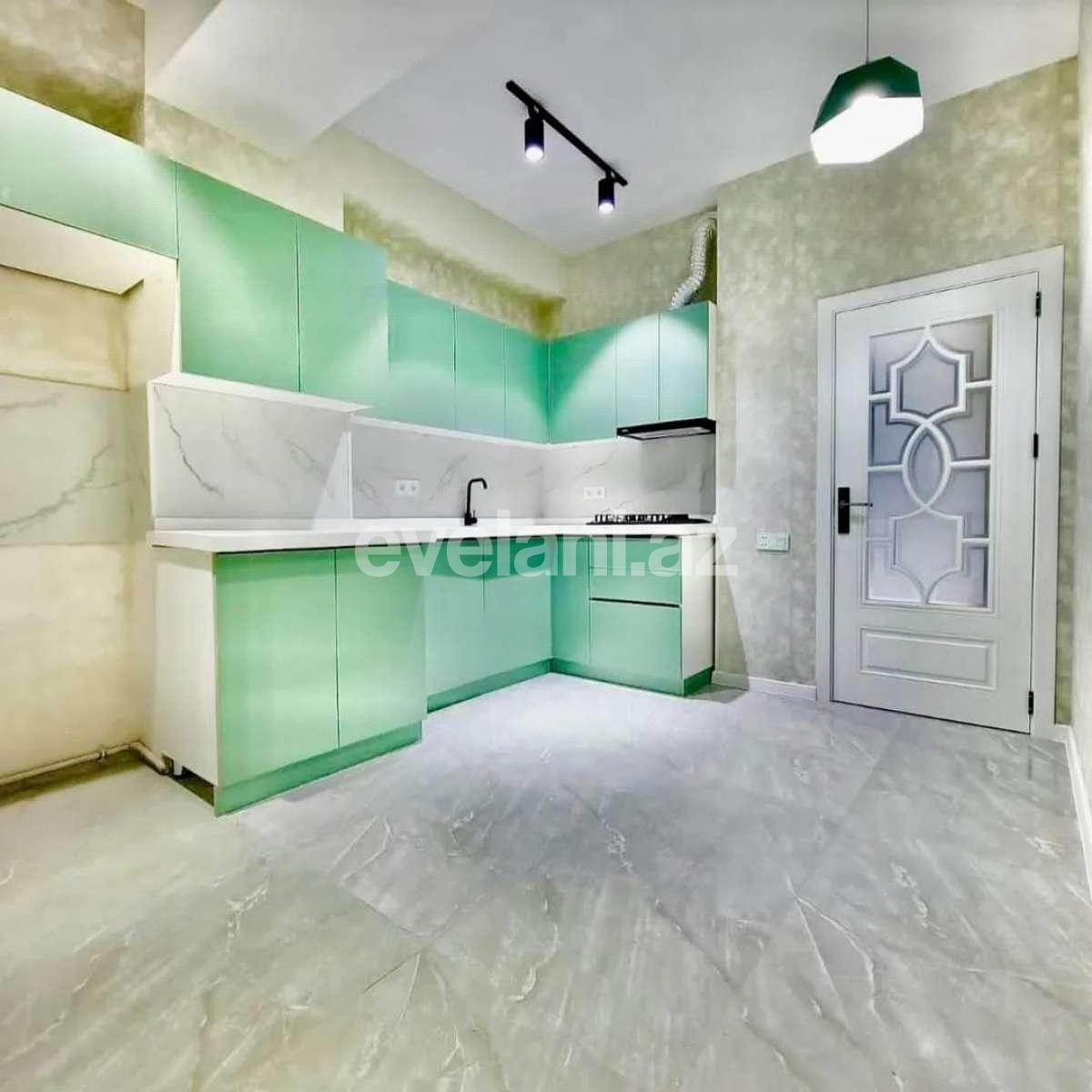 Satılır, yeni tikili, 2 otaqlı, 65 m², Bakı, Nizami r, Qara Qarayev m.