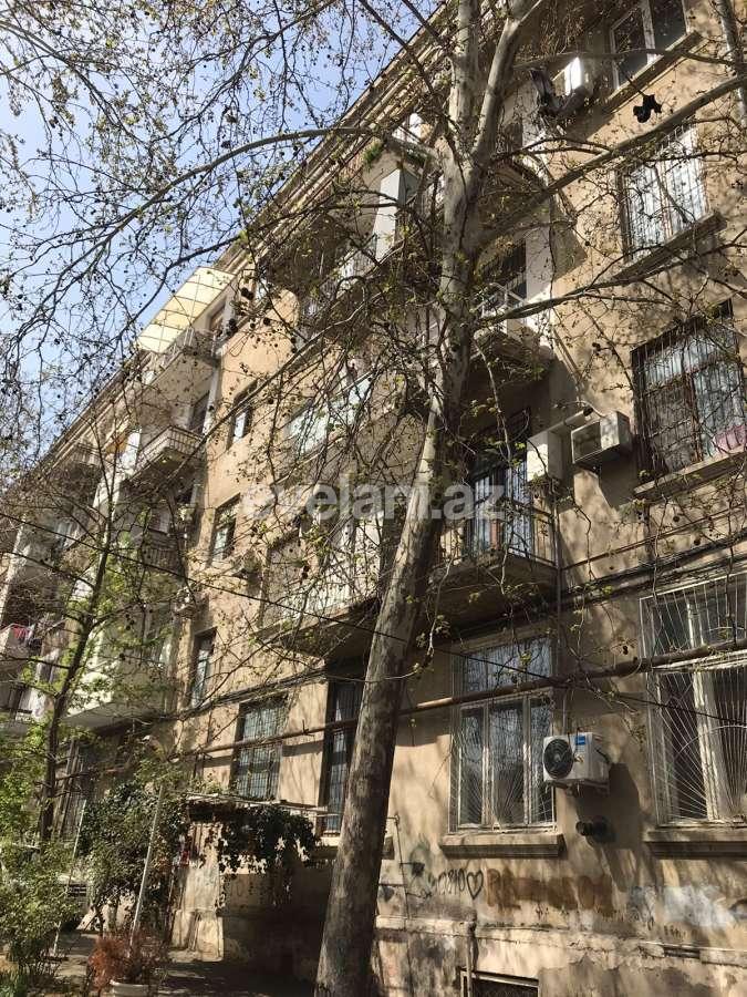 Satılır, köhnə tikili, 1 otaqlı, 35 m², Bakı, Yasamal r, Elmlər Akademiyası m.