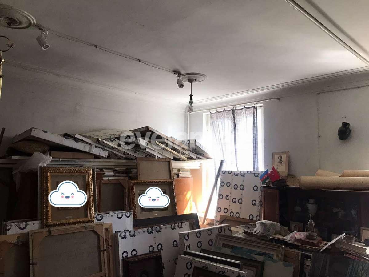 Satılır, köhnə tikili, 1 otaqlı, 35 m², Bakı, Yasamal r, Elmlər Akademiyası m.