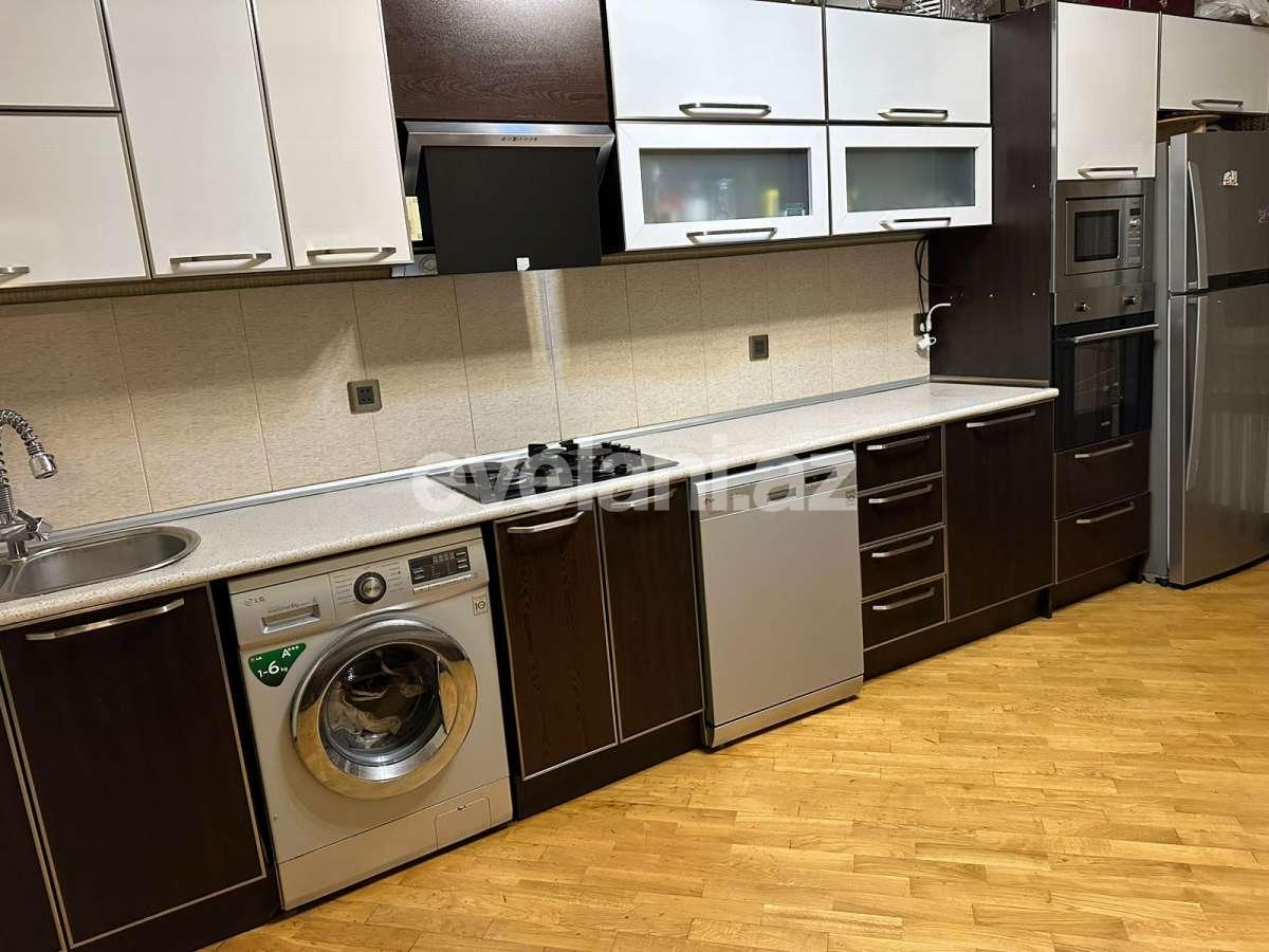 Satılır, yeni tikili, 4 otaqlı, 126 m², Bakı, Yasamal r, İnşaatçılar m.
