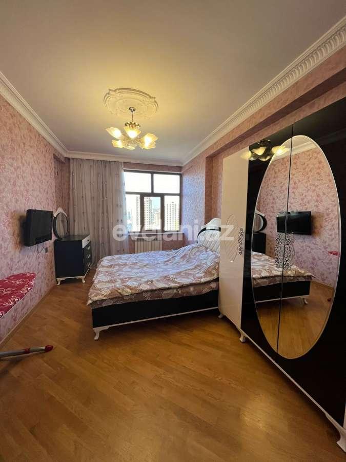 Сдаётся, вторичка, 2-комнаты, 71 m², Баку, Хатаинский r, Шах Исмаил Хатаи m.