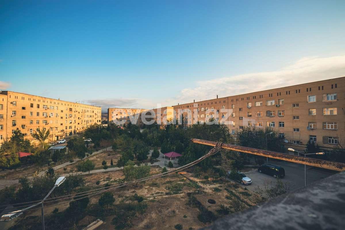 Satılır, köhnə tikili, 4 otaqlı, 80 m², Bakı, Qaradağ r, Lökbatan q.