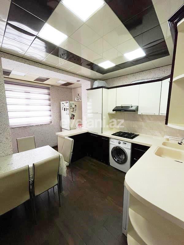 Satılır, köhnə tikili, 2 otaqlı, 60 m², Bakı, Xətai r, Əhmədli q, Həzi Aslanov m.