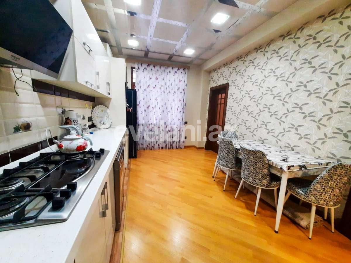 Satılır, yeni tikili, 70 otaqlı, 70 m², Bakı, Nizami r, Neftçilər m.