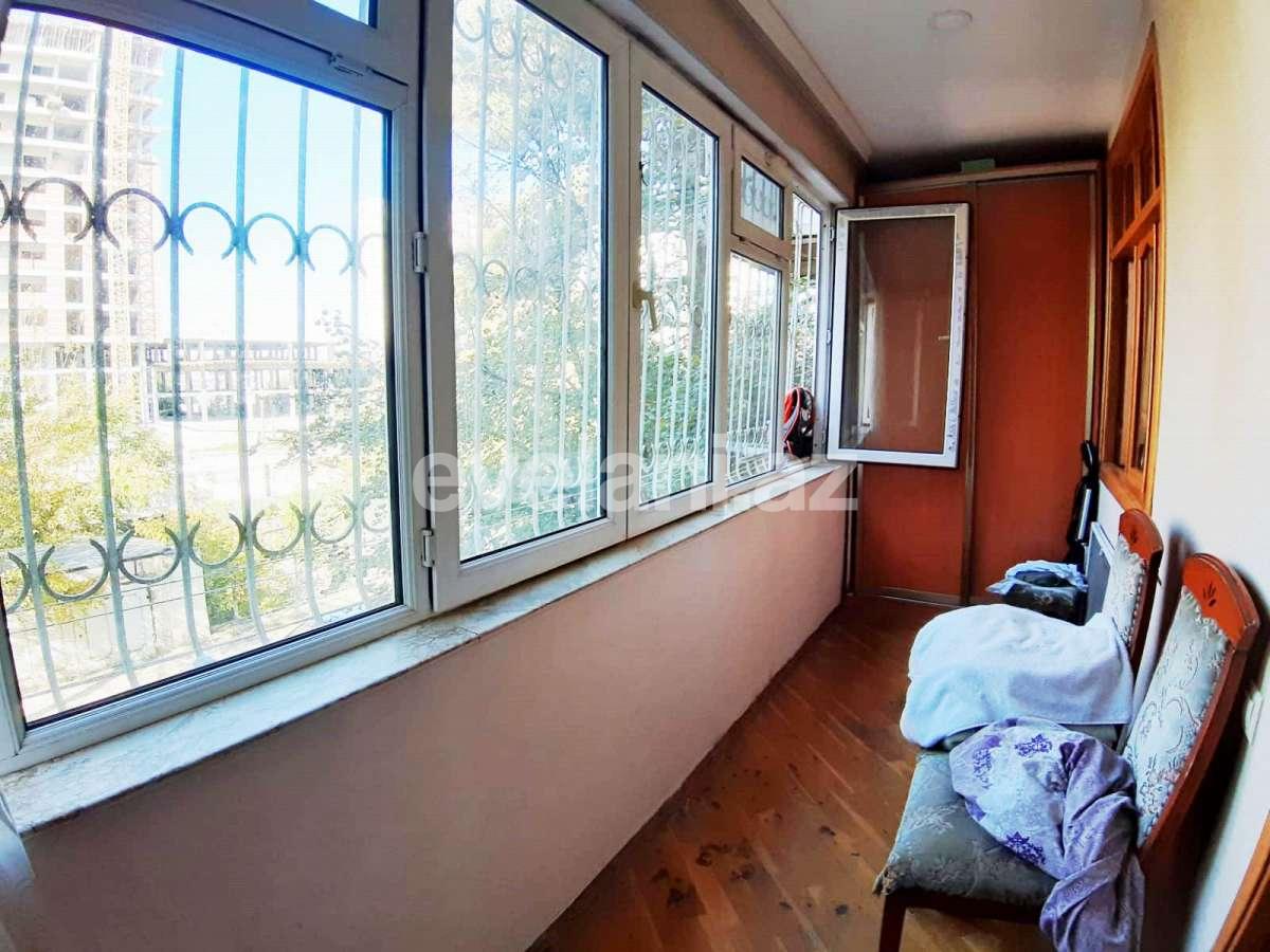 Продаётся, вторичка, 3-комнаты, 70 m², Баку, Ясамальский r, Элмляр Академиясы m.