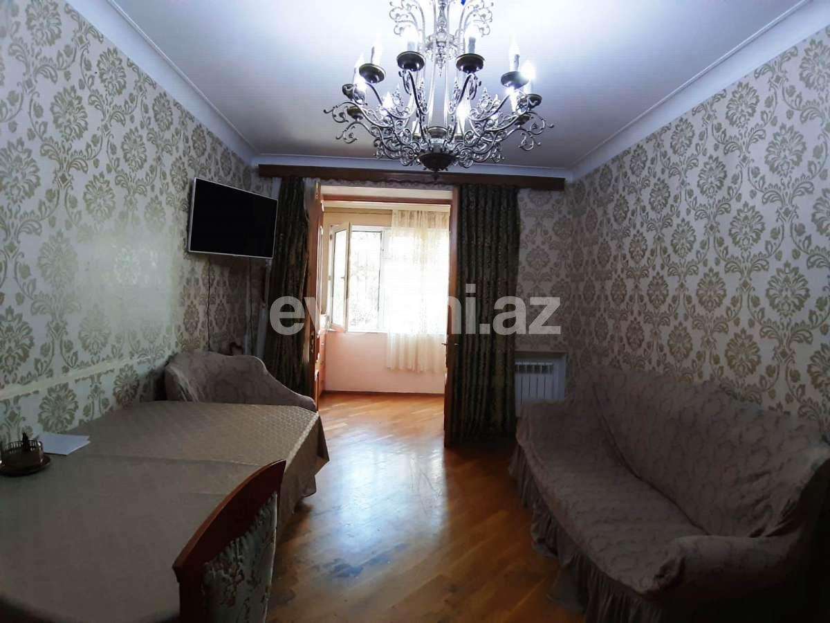 Продаётся, вторичка, 3-комнаты, 70 m², Баку, Ясамальский r, Элмляр Академиясы m.