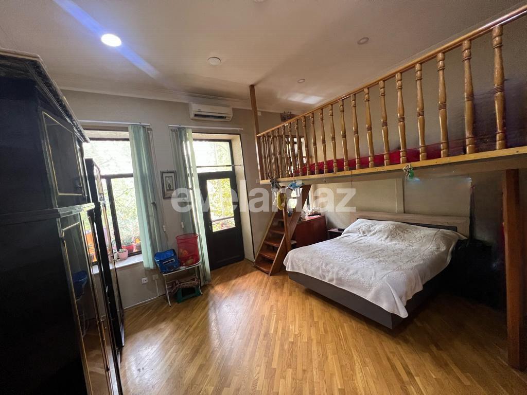 Satılır, köhnə tikili, 4 otaqlı, 120 m², Bakı, Nəsimi r, 28 may m.