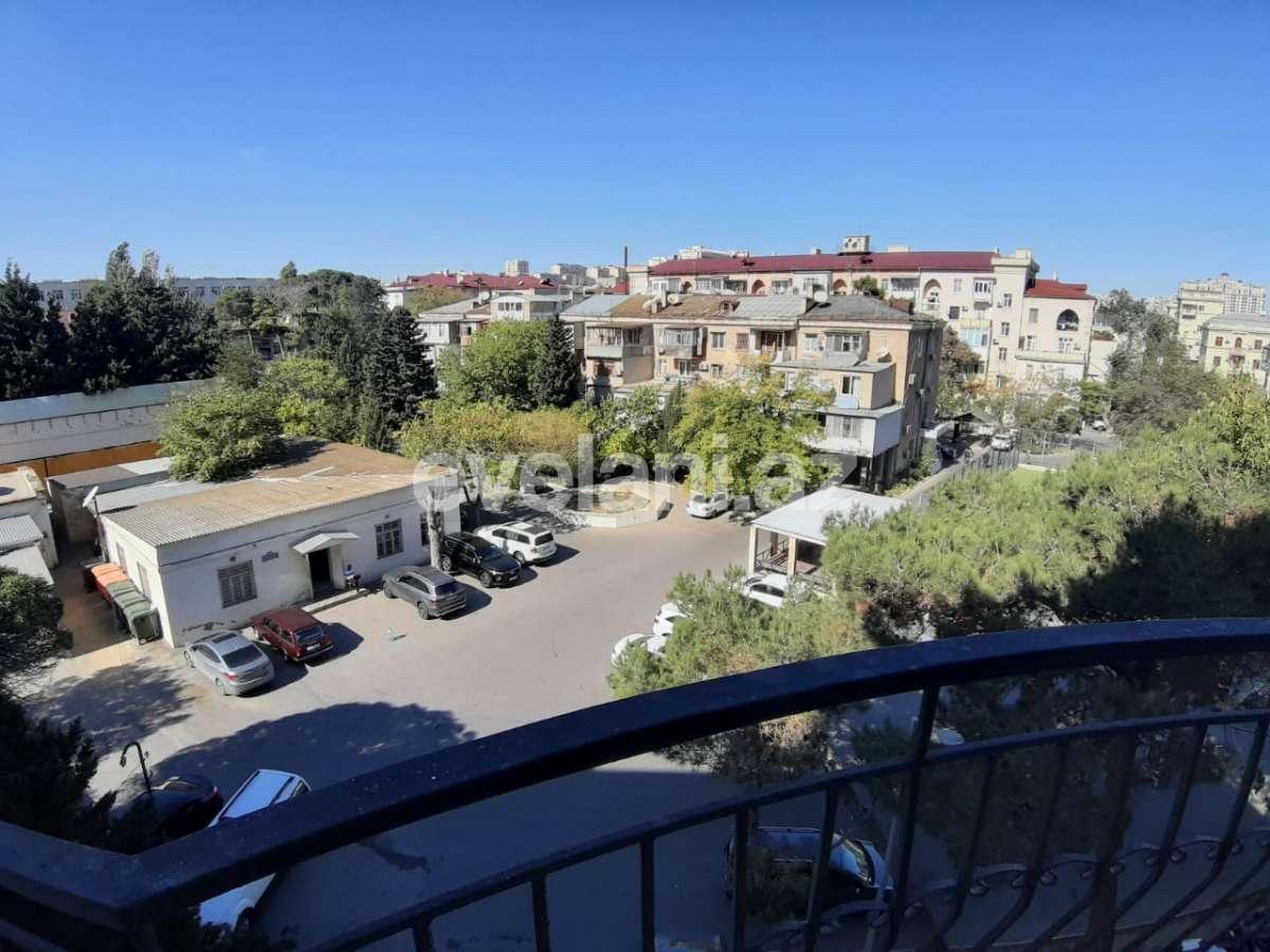 Rent, office, 4 room, 200 m², Baku, Yasamal r, Elmlar Akademiyası m.