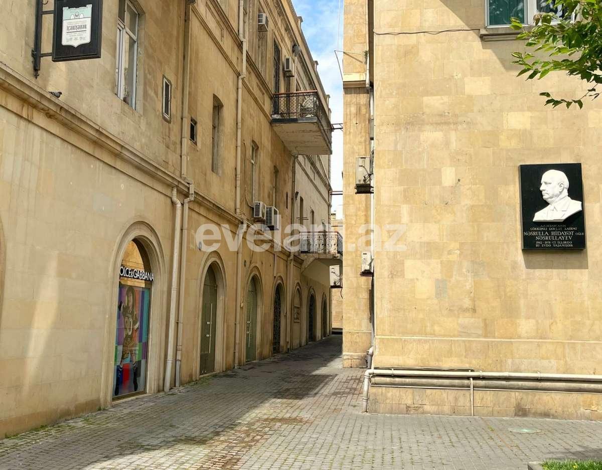 Kirayə verilir, köhnə tikili, 2 otaqlı, 30 m², Bakı, Səbail r, İçəri Şəhər m.