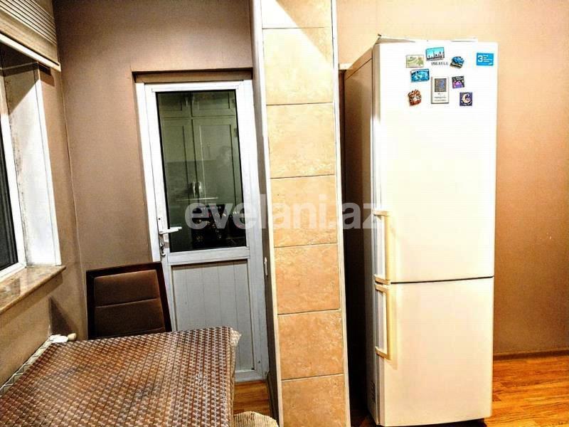 Satılır, köhnə tikili, 3 otaqlı, 75 m², Bakı, Binəqədi r, 6-cı mikrorayon q, Nəsimi m.
