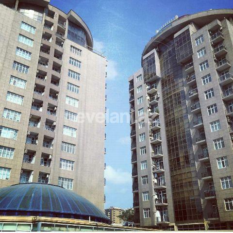 Satılır, yeni tikili, 4 otaqlı, 175 m², Bakı, Nəsimi r, 28 may m.