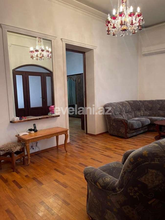 Сдаётся, дом / дача, 4-комнаты, 200 m², Баку, Хатаинский r, Аг шехер p, Шах Исмаил Хатаи m.