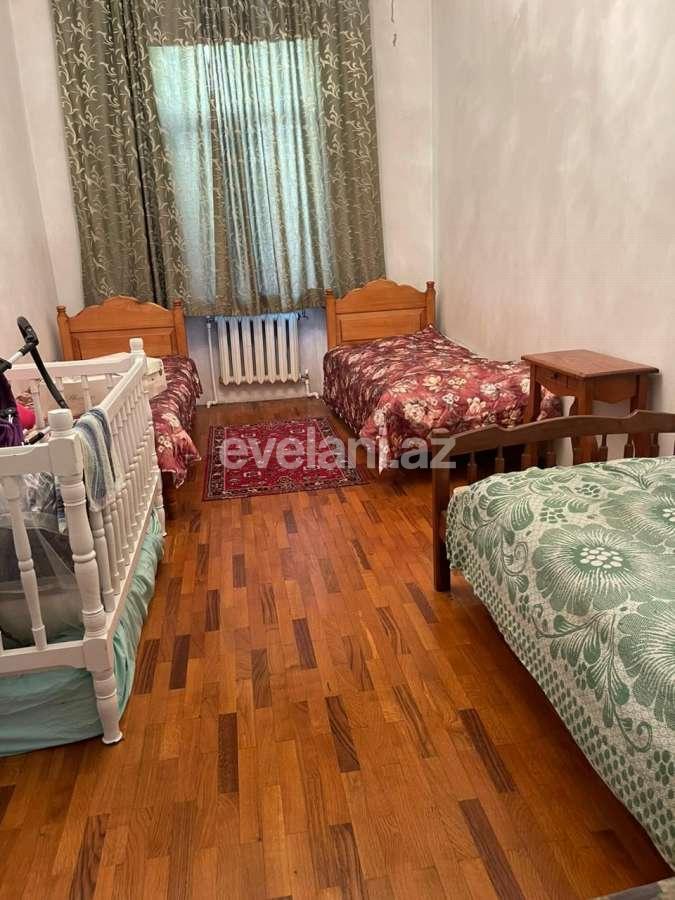 Сдаётся, дом / дача, 4-комнаты, 200 m², Баку, Хатаинский r, Аг шехер p, Шах Исмаил Хатаи m.