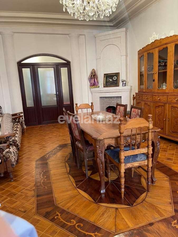Сдаётся, дом / дача, 4-комнаты, 200 m², Баку, Хатаинский r, Аг шехер p, Шах Исмаил Хатаи m.
