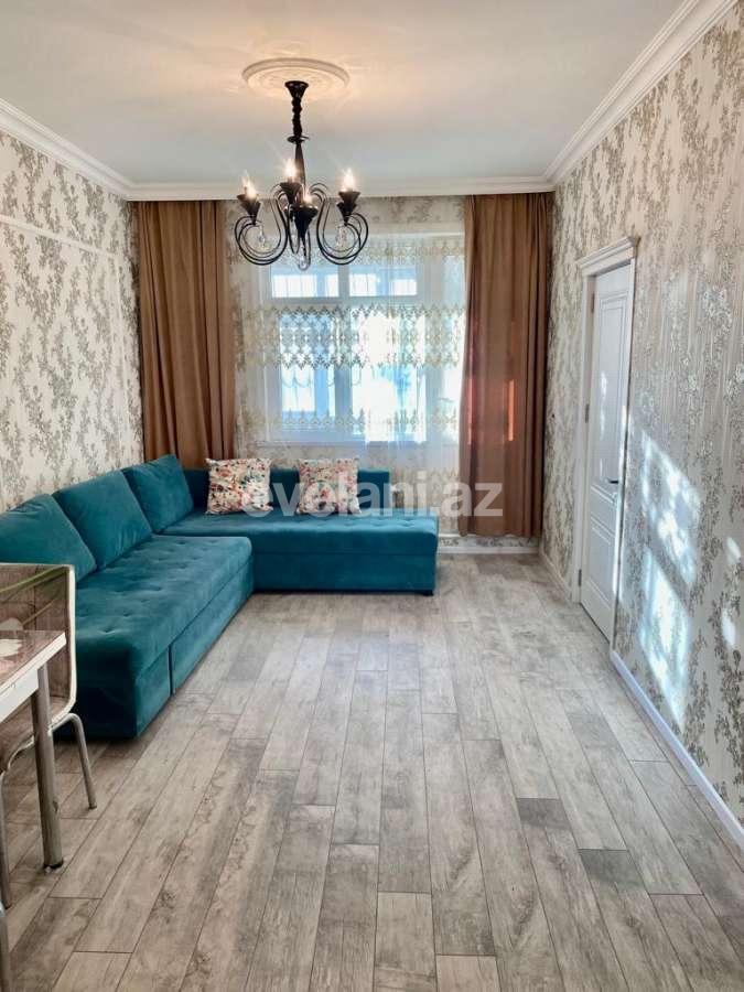 Satılır, köhnə tikili, 2 otaqlı, 55 m², Bakı, Nəsimi r, 4-cü mikrorayon q, Memar Əcəmi m.