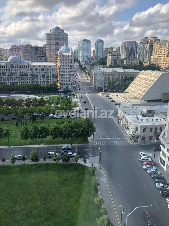 Kirayə verilir, yeni tikili, 3 otaqlı, 160 m², Bakı, Səbail r, Sahil m.