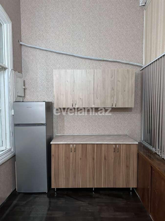 Kirayə verilir, köhnə tikili, 2 otaqlı, 64 m², Bakı, Səbail r, Sahil m.