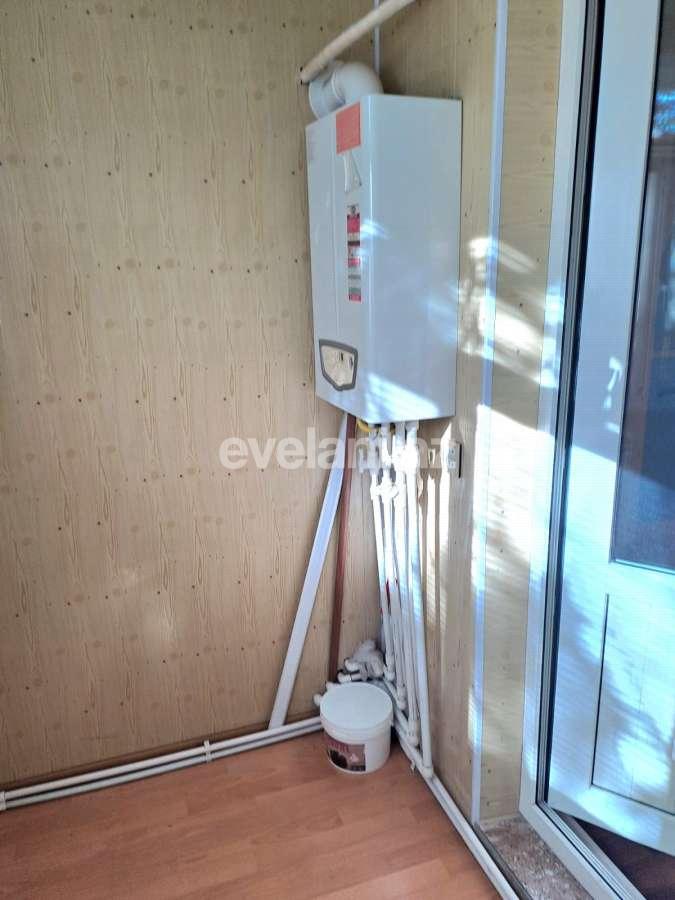 Satılır, köhnə tikili, 2 otaqlı, 55 m², Bakı, Nəsimi r, 4-cü mikrorayon q, Memar Əcəmi m.