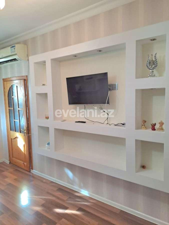 Satılır, köhnə tikili, 2 otaqlı, 55 m², Bakı, Nəsimi r, 4-cü mikrorayon q, Memar Əcəmi m.