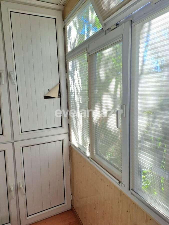 Satılır, köhnə tikili, 2 otaqlı, 55 m², Bakı, Nəsimi r, 4-cü mikrorayon q, Memar Əcəmi m.