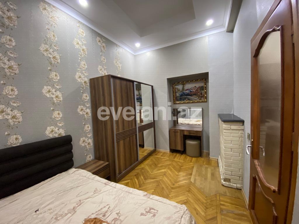 Сдаётся, вторичка, 3-комнаты, 91 m², Баку, Сабаильский r, Сахил m.