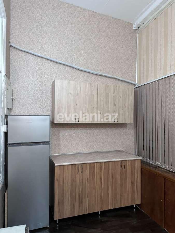 Rent, old building, 2 room, 64 m², Baku, Sabail r.