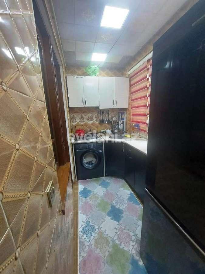 Satılır, köhnə tikili, 3 otaqlı, 60 m², Bakı, Xətai r, Əhmədli q, Həzi Aslanov m.