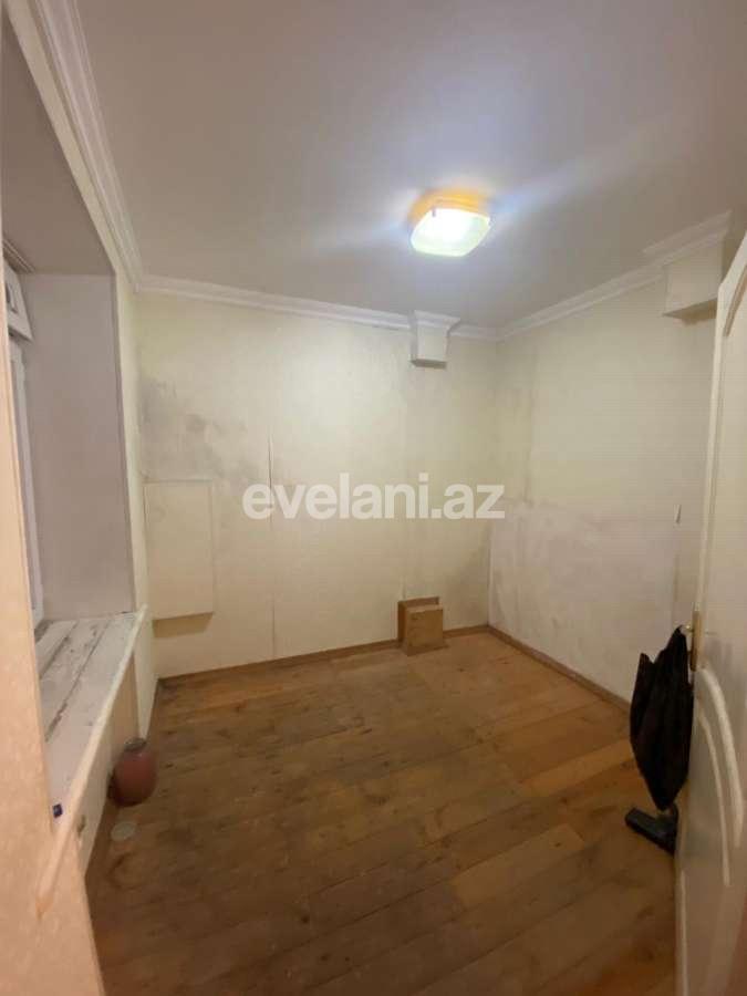 Sale, old building, 1 room, 40 m², Baku, Nizami r, Gara Garayev m.