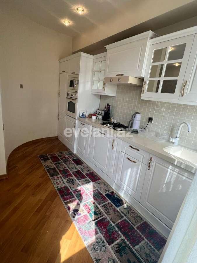 Kirayə verilir, yeni tikili, 2 otaqlı, 81 m², Bakı, Yasamal r, Yeni Yasamal q, İnşaatçılar m.