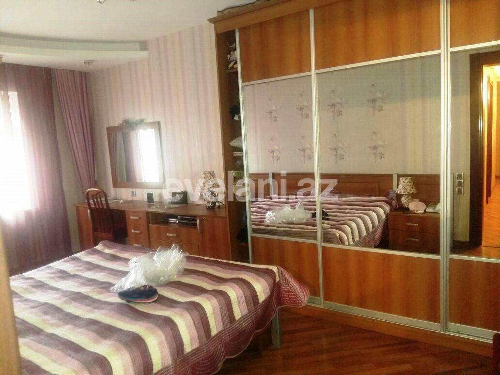 Продаётся, вторичка, 4-комнаты, 120 m², Баку, Ясамальский r, Элмляр Академиясы m.