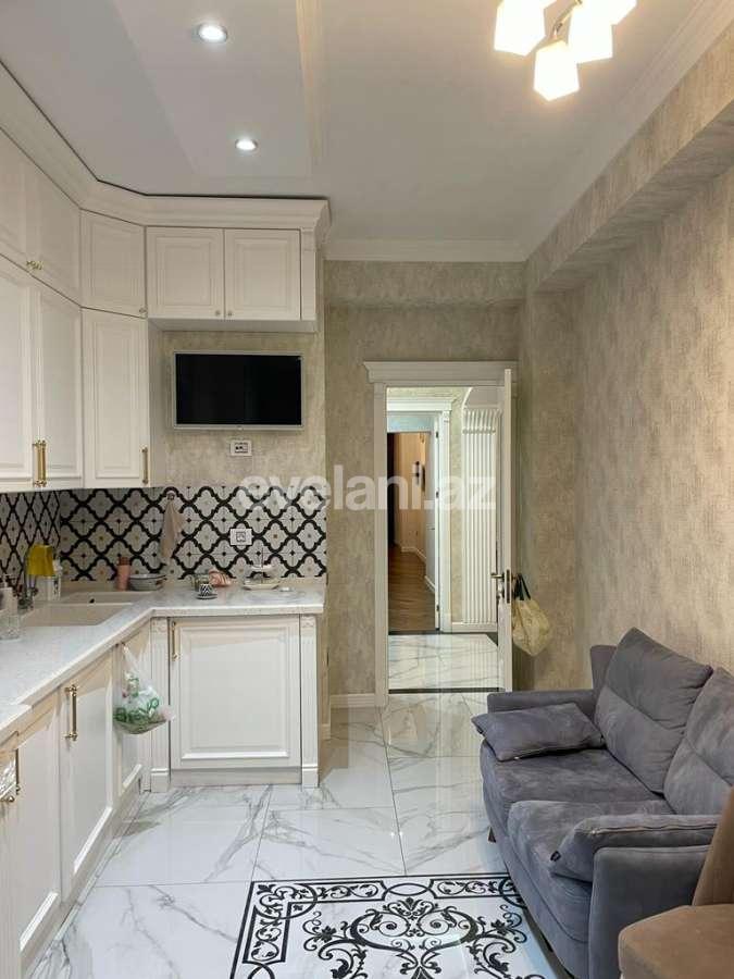 Satılır, yeni tikili, 4 otaqlı, 205 m², Bakı, Nəsimi r, 8 Noyabr m.