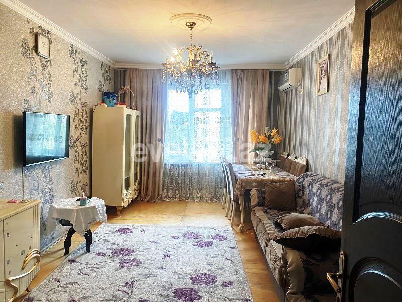 Sale, old building, 3 room, 80 m², Baku, Nizami r, 8-th kilometer d, Neftchilar m.
