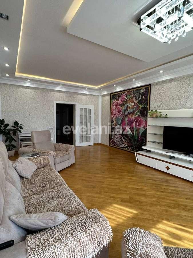 Satılır, yeni tikili, 4 otaqlı, 166 m², Bakı, Yasamal r, Elmlər Akademiyası m.