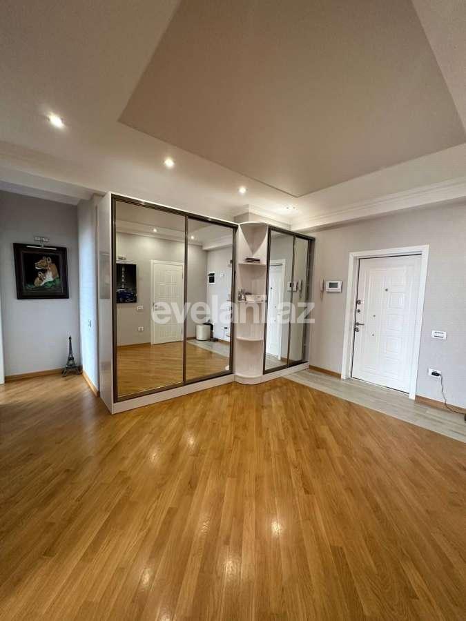Satılır, yeni tikili, 4 otaqlı, 166 m², Bakı, Yasamal r, Elmlər Akademiyası m.