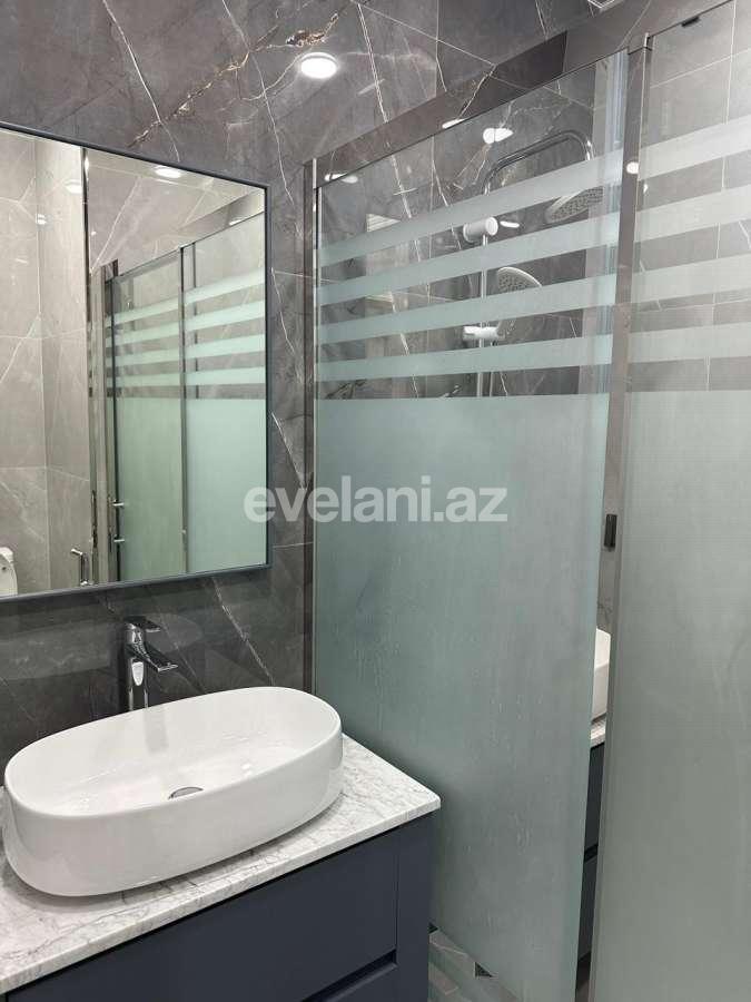 Сдаётся, новостройка, 3-комнаты, 131 m², Баку, Хатаинский r, Аг шехер p, Шах Исмаил Хатаи m.