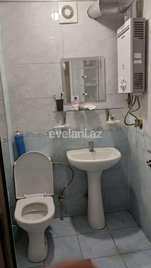 Sale, old building, 3 room, 69.99 m², Baku, Yasamal r, Elmlar Akademiyası m.