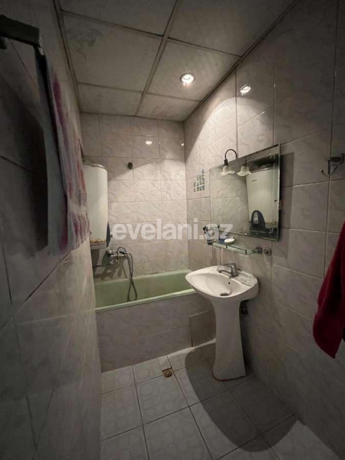 Satılır, köhnə tikili, 3 otaqlı, 54.99 m², Bakı, Nəsimi r, Memar Əcəmi m.