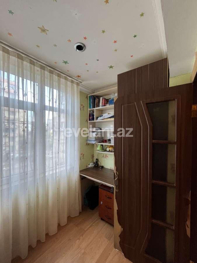 Satılır, köhnə tikili, 3 otaqlı, 54.99 m², Bakı, Nəsimi r, Memar Əcəmi m.