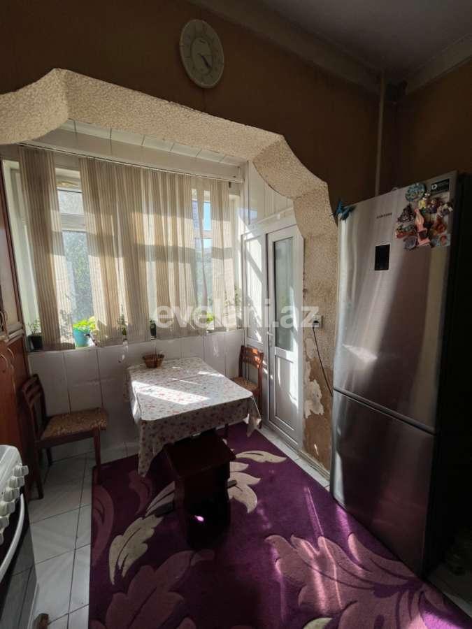 Satılır, köhnə tikili, 3 otaqlı, 54.99 m², Bakı, Nəsimi r, Memar Əcəmi m.
