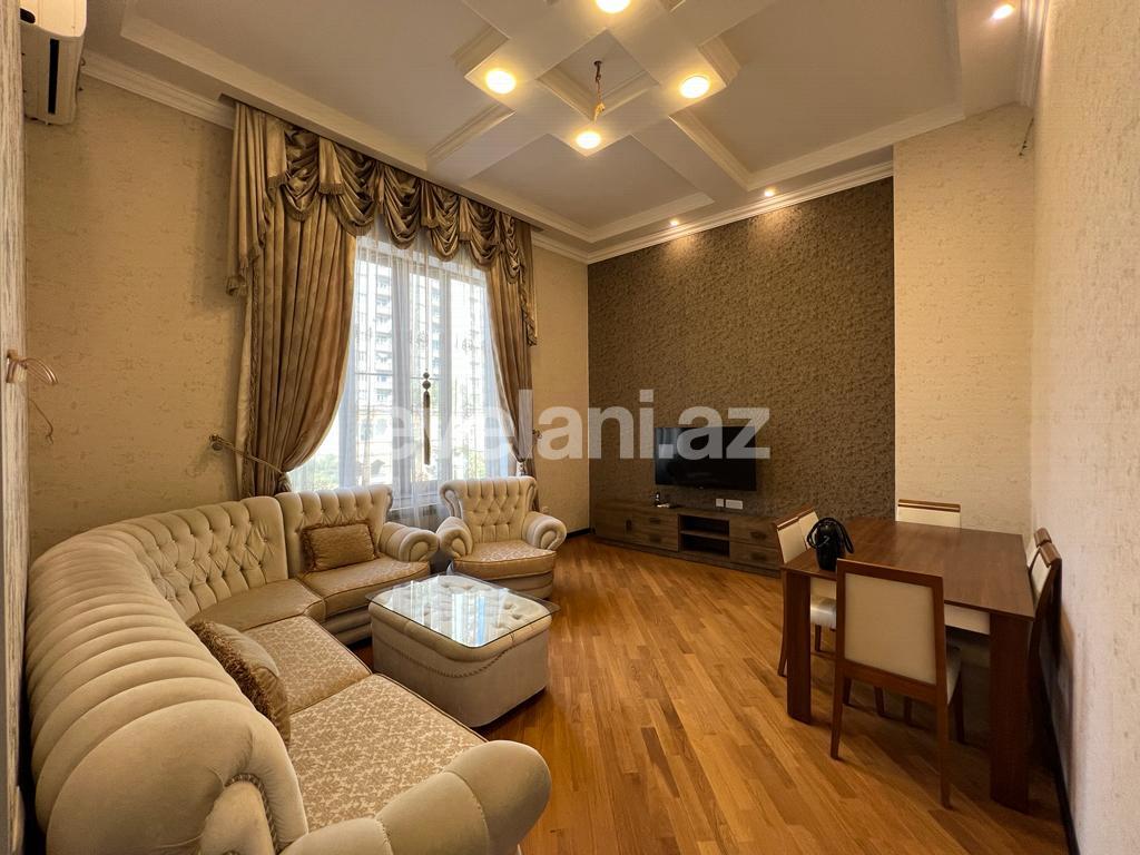 Satılır, köhnə tikili, 3 otaqlı, 82 m², Bakı, Nəsimi r.