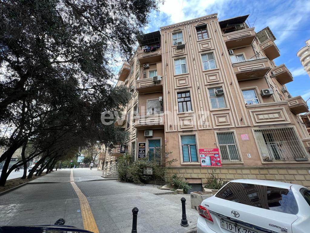 Satılır, köhnə tikili, 3 otaqlı, 82 m², Bakı, Nəsimi r.