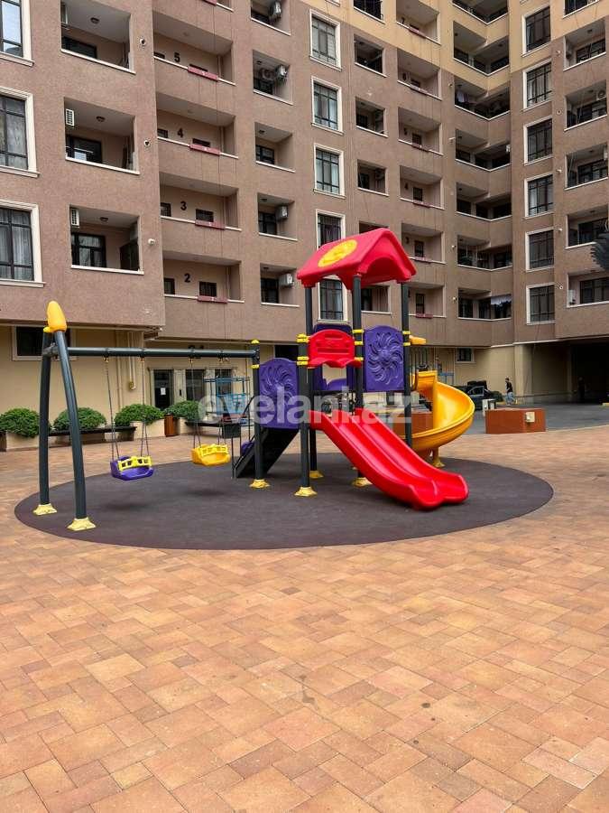 Satılır, yeni tikili, 2 otaqlı, 66 m², Bakı, Binəqədi r, 8-ci mikrorayon q, Azadlıq prospekti m.