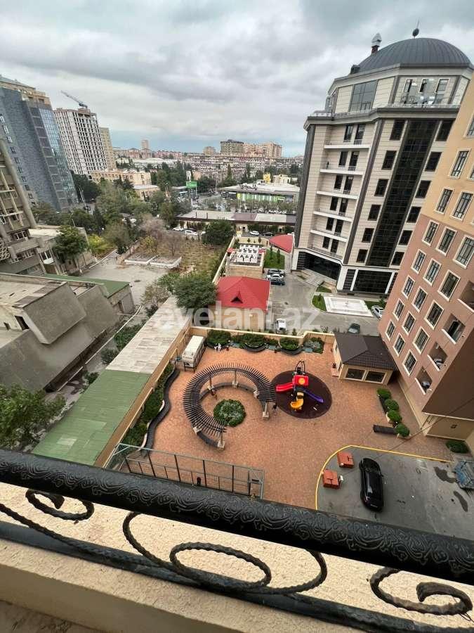 Satılır, yeni tikili, 2 otaqlı, 66 m², Bakı, Binəqədi r, 8-ci mikrorayon q, Azadlıq prospekti m.