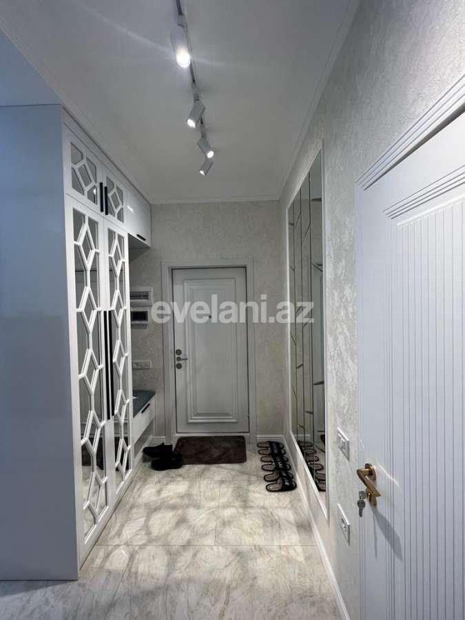 Satılır, yeni tikili, 2 otaqlı, 66 m², Bakı, Binəqədi r, 8-ci mikrorayon q, Azadlıq prospekti m.