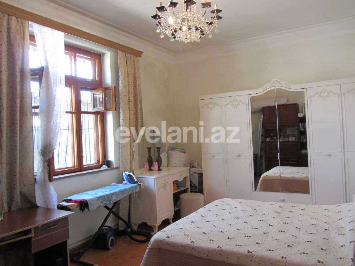 Satılır, həyət evi / bağ, 6 otaqlı, 250 m², Bakı, Binəqədi r, M. Rəsulzadə q, Azadlıq prospekti m.