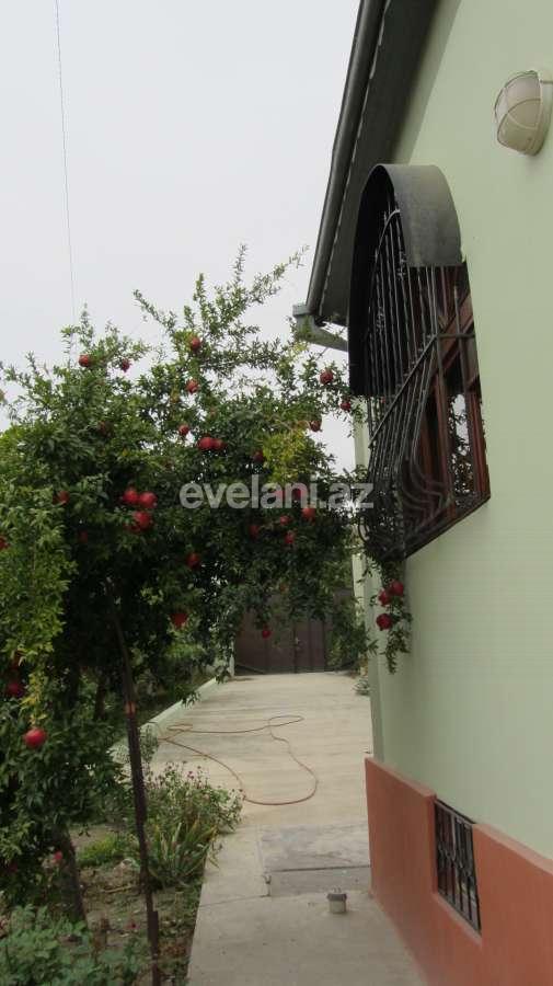 Satılır, həyət evi / bağ, 6 otaqlı, 250 m², Bakı, Binəqədi r, M. Rəsulzadə q, Azadlıq prospekti m.