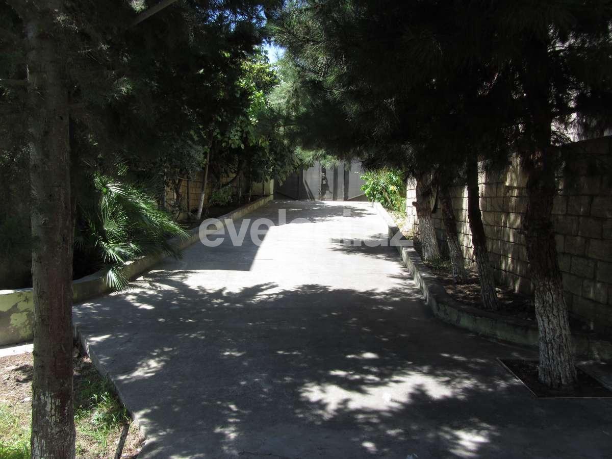 Satılır, həyət evi / bağ, 6 otaqlı, 250 m², Bakı, Binəqədi r, M. Rəsulzadə q, Azadlıq prospekti m.
