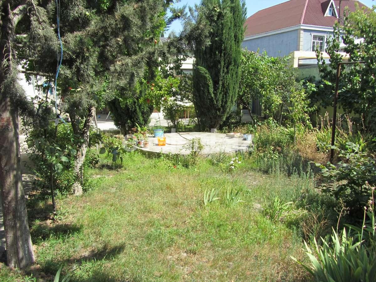 Satılır, həyət evi / bağ, 6 otaqlı, 250 m², Bakı, Binəqədi r, M. Rəsulzadə q, Azadlıq prospekti m.