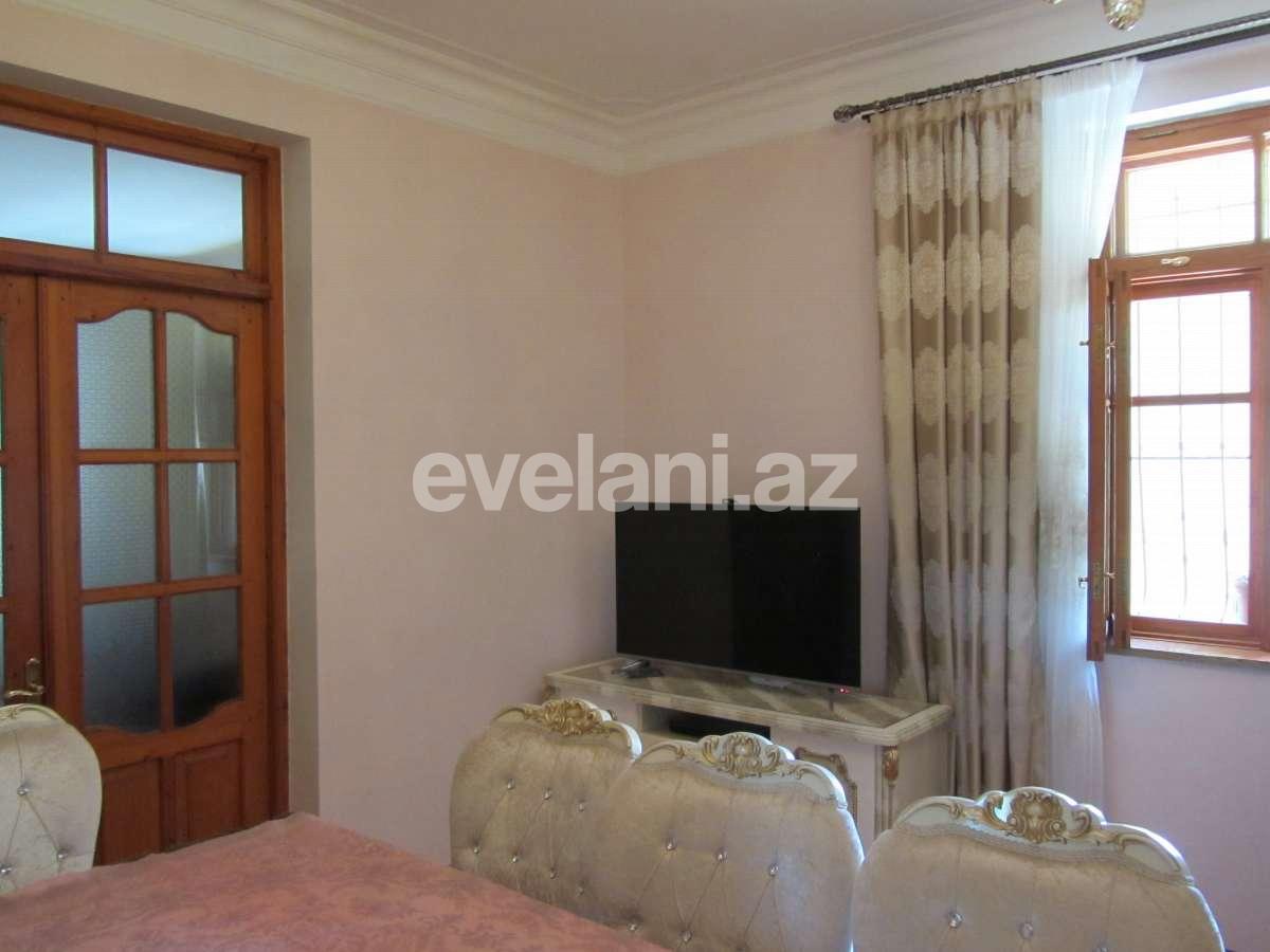 Satılır, həyət evi / bağ, 6 otaqlı, 250 m², Bakı, Binəqədi r, M. Rəsulzadə q, Azadlıq prospekti m.