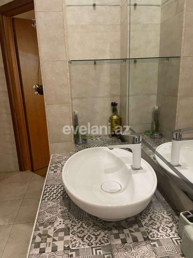 Rent, old building, 4 room, 135 m², Baku, Sabail r, Icheri Sheher m.